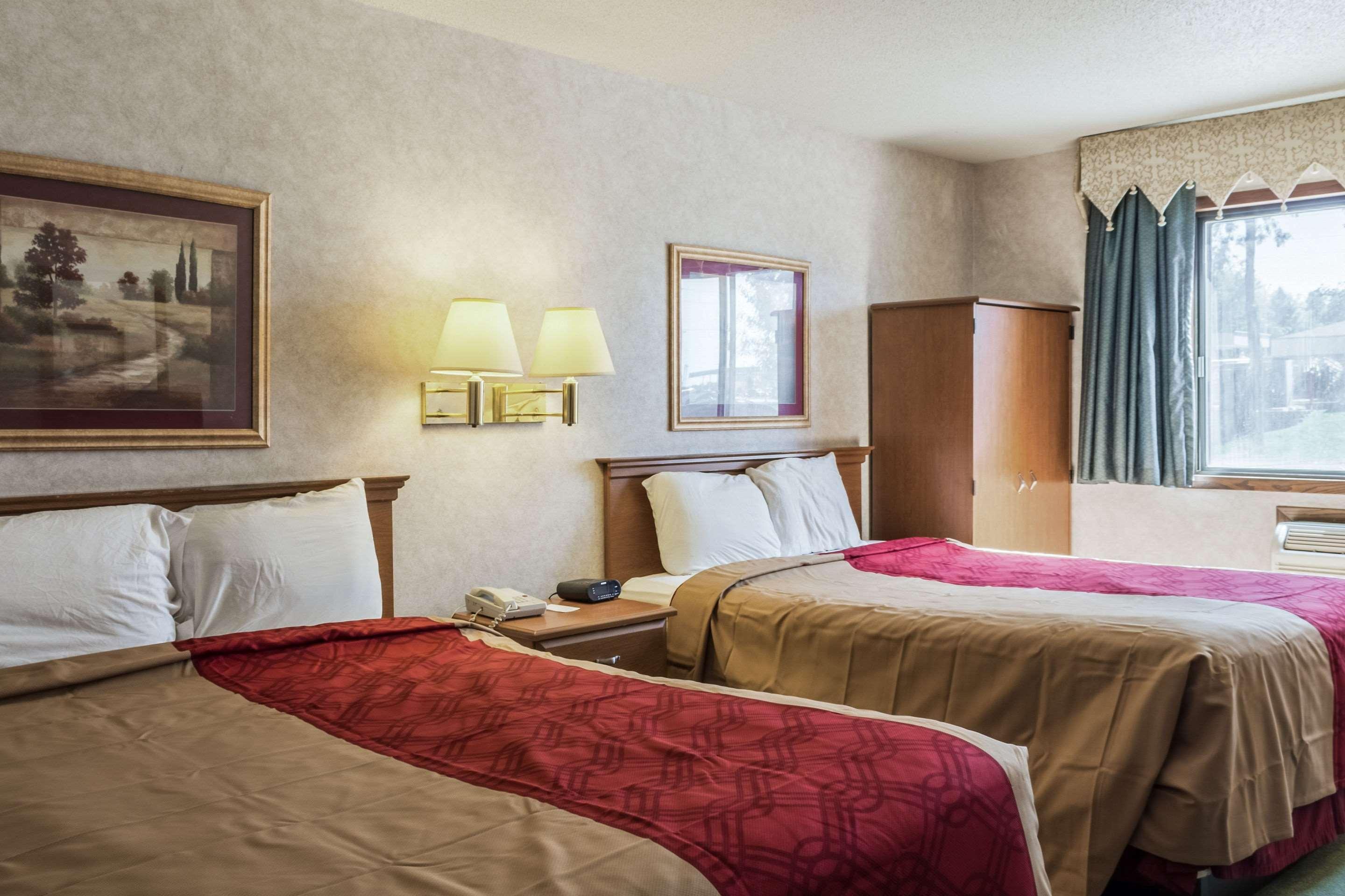 Econo Lodge North Sioux Falls Buitenkant foto