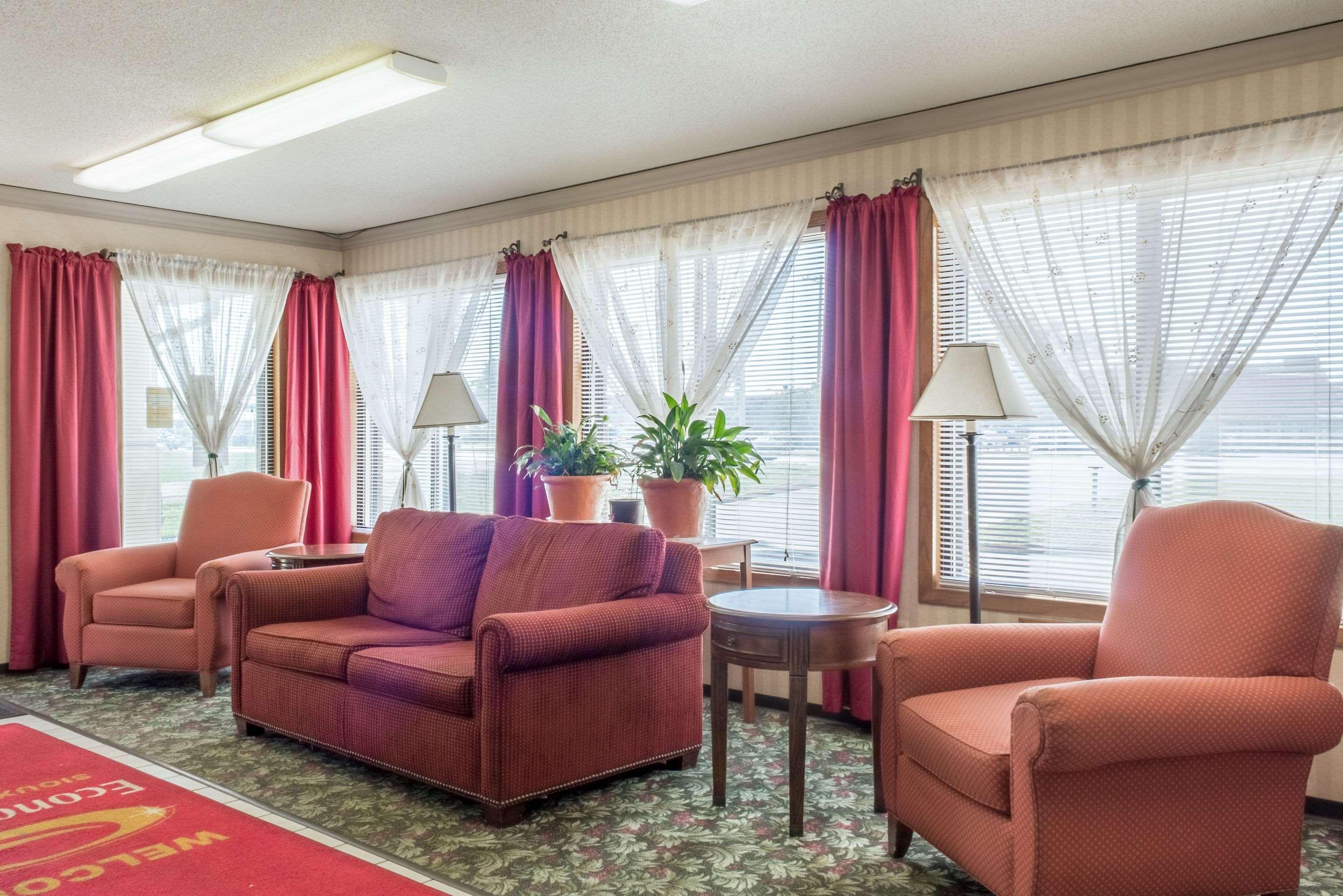 Econo Lodge North Sioux Falls Buitenkant foto