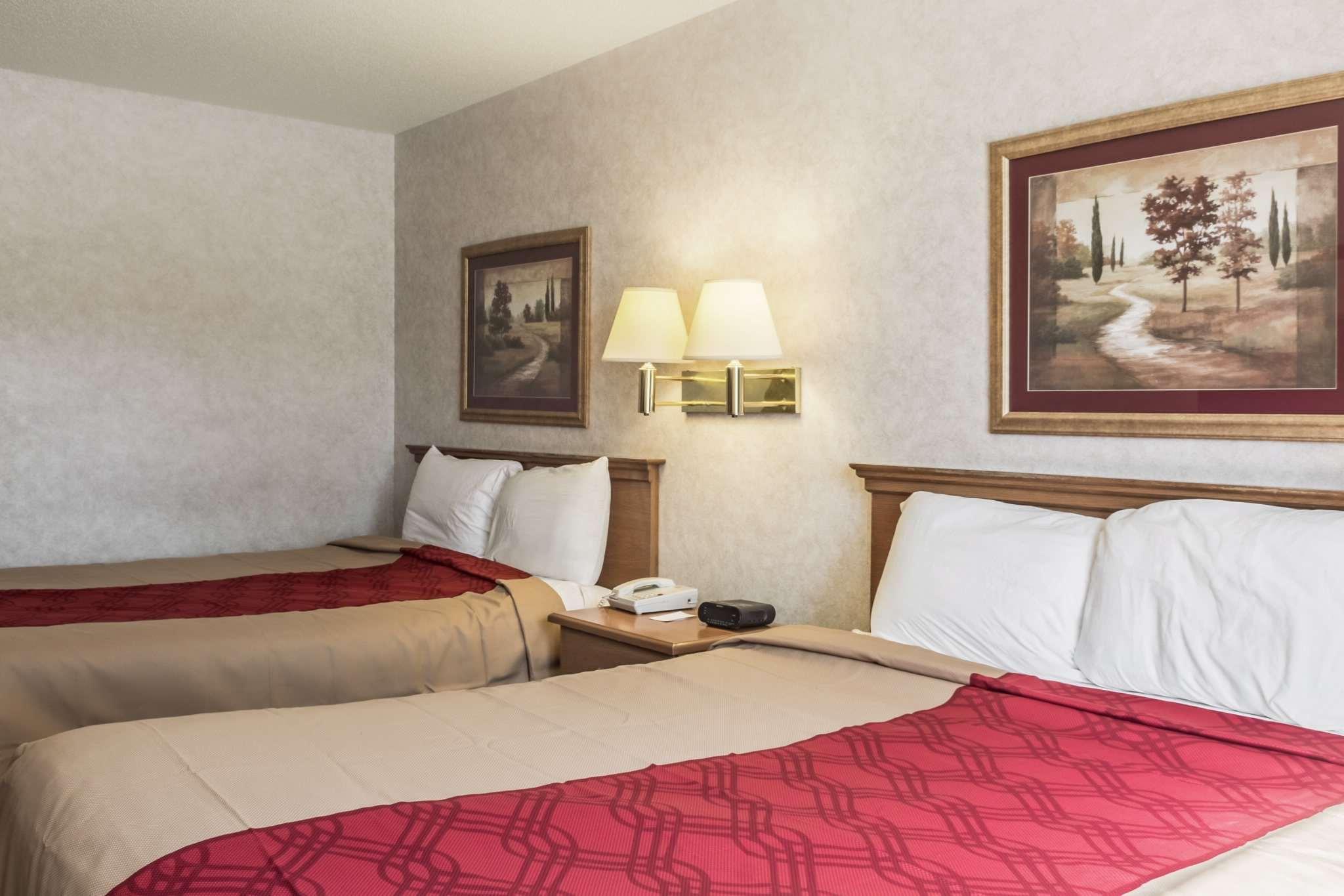 Econo Lodge North Sioux Falls Buitenkant foto