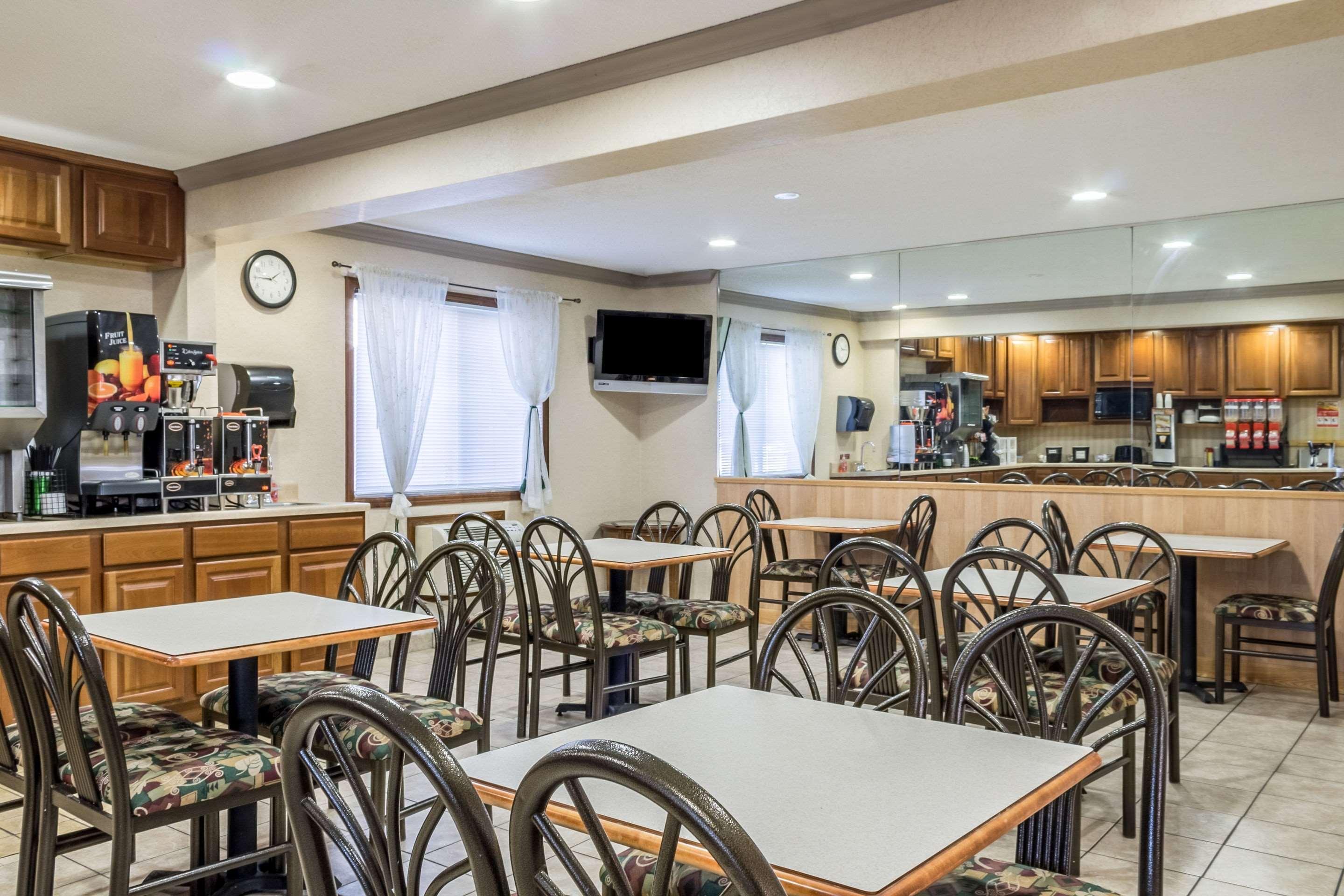 Econo Lodge North Sioux Falls Buitenkant foto