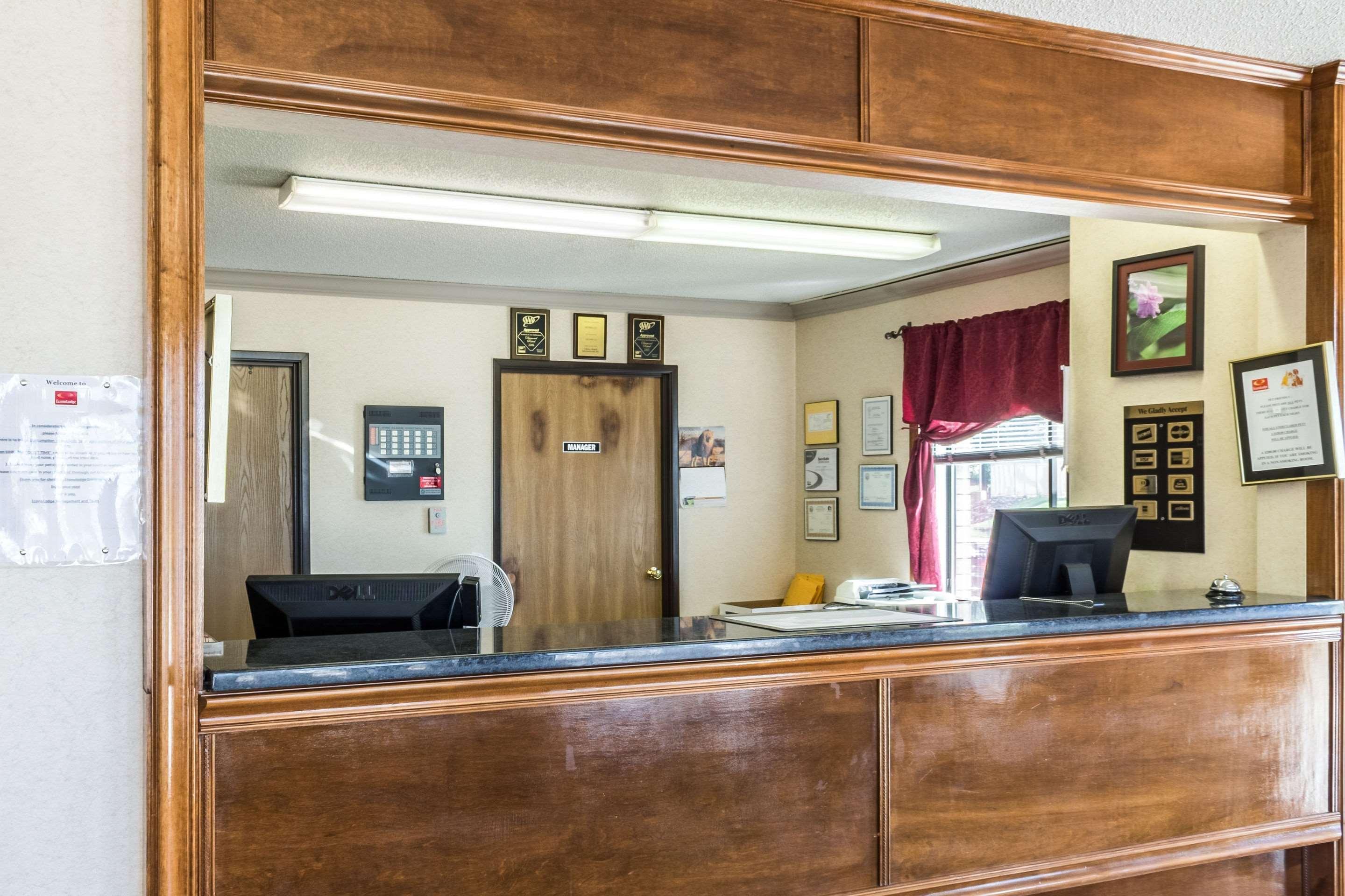 Econo Lodge North Sioux Falls Buitenkant foto