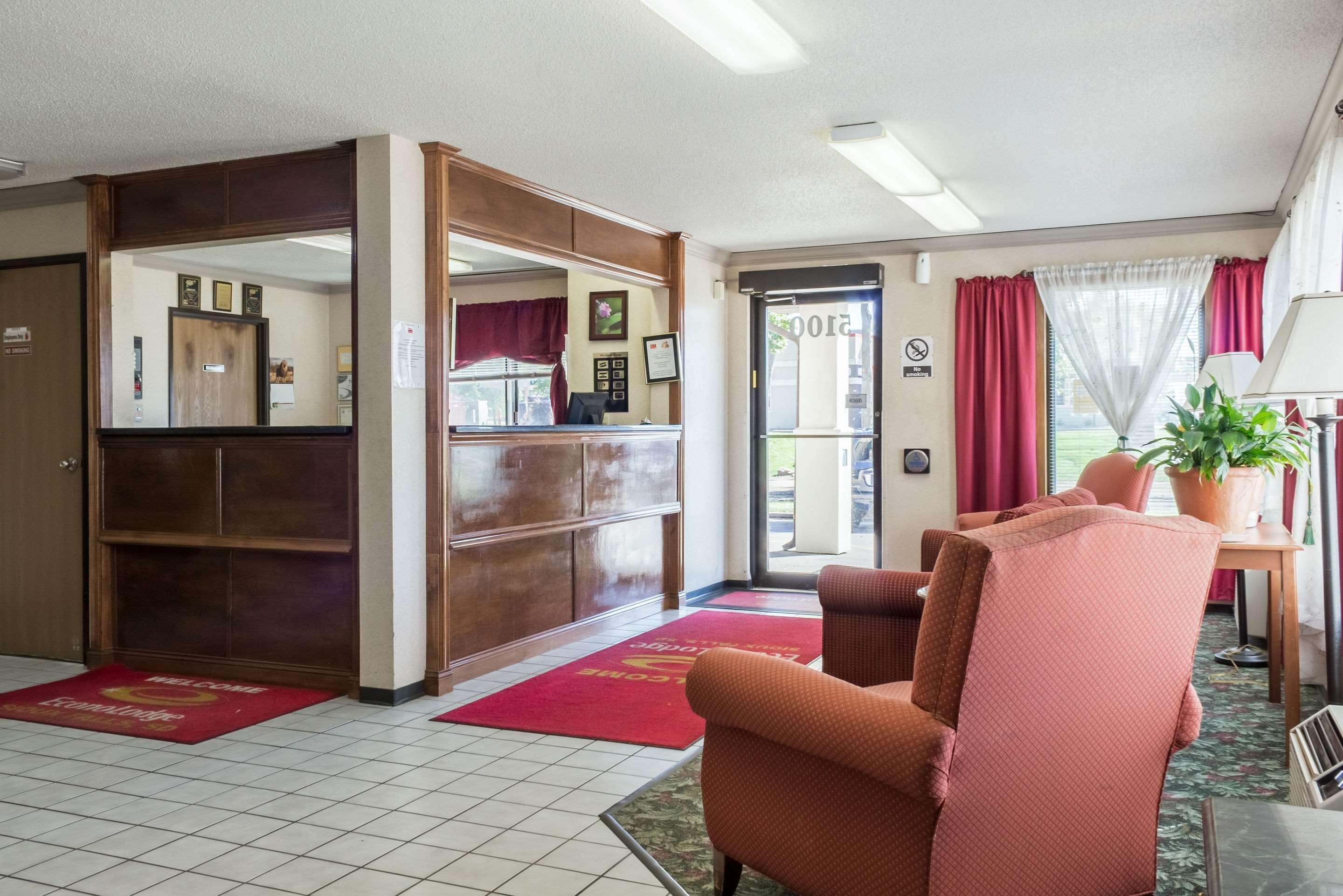 Econo Lodge North Sioux Falls Buitenkant foto